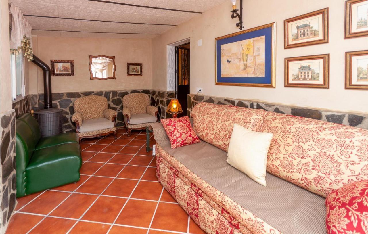 Awesome Home In Antequera With Wifi Kültér fotó